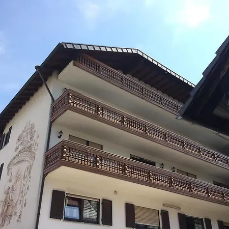 Hotel-restaurant Bierhaeusle מלון 3*