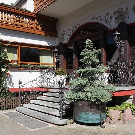 Hotel-restaurant Bierhaeusle ホテル