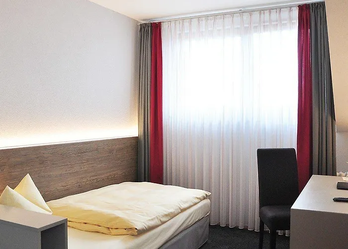 比尔豪斯尔餐厅酒店