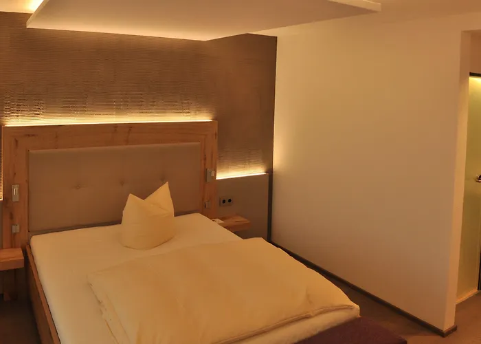 比尔豪斯尔餐厅酒店 酒店