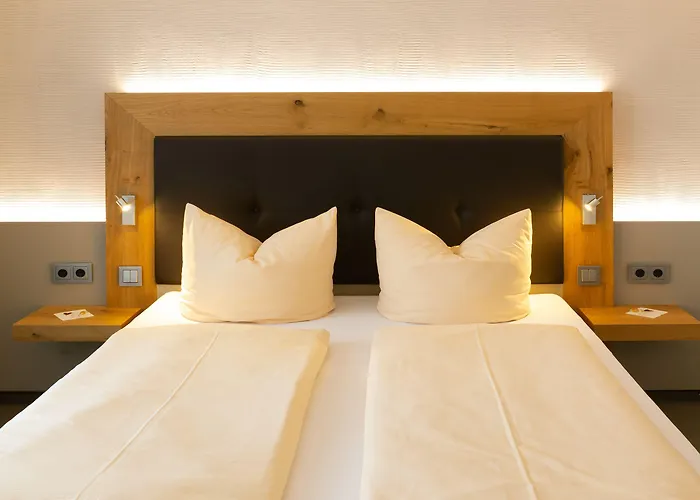 比尔豪斯尔餐厅酒店 酒店